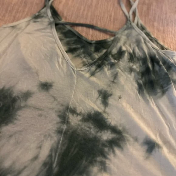 American Eagle Tie Dyed Top - Picture 6 of 7